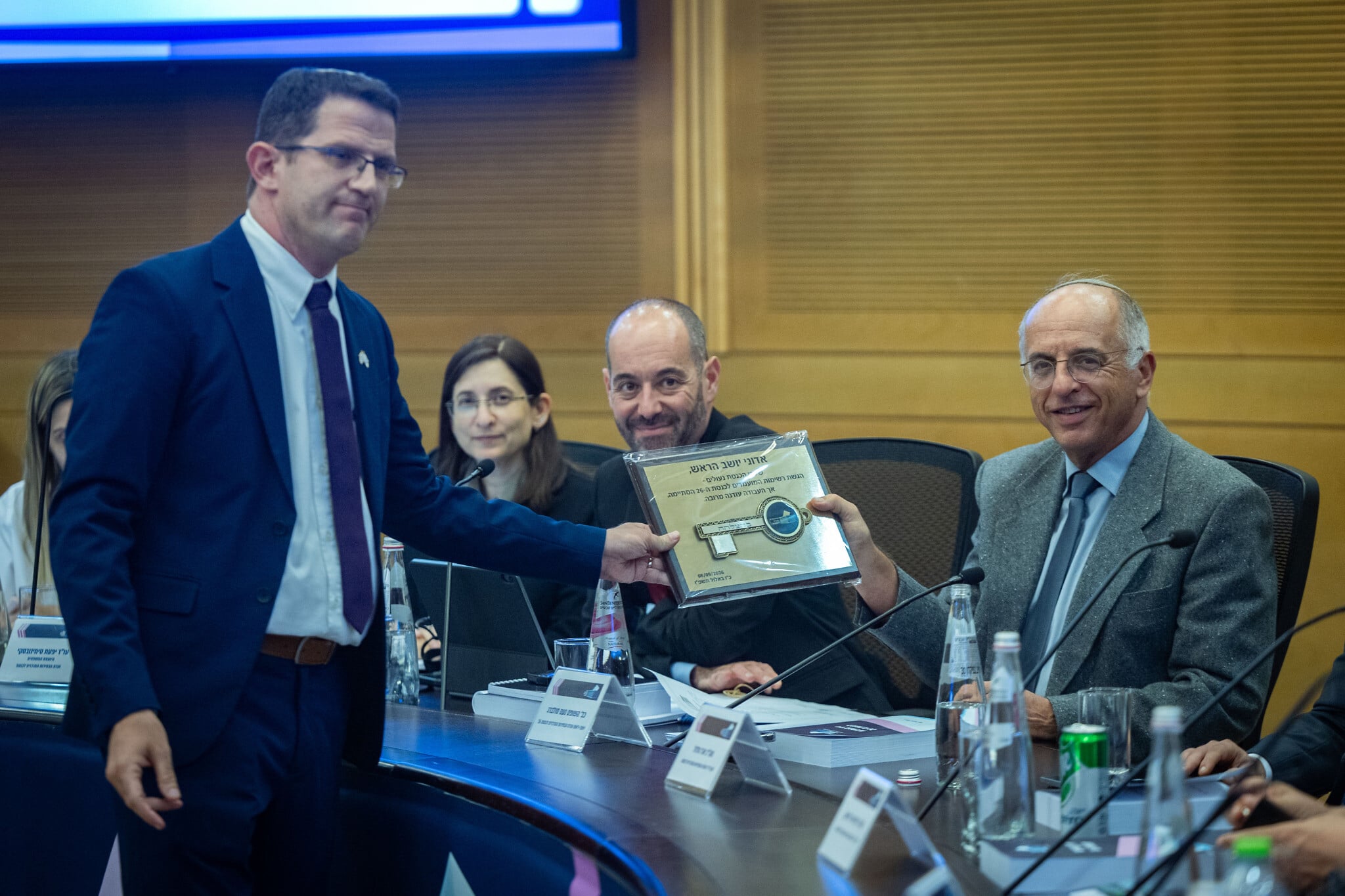 Israel’s election takes shape as 38 parties submit slates, from Likud to Joint...
