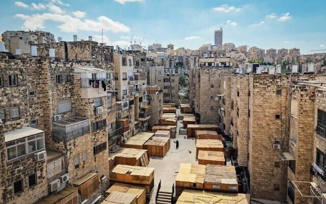 A street full of sukkahs (temporary dwellings) in the religious neighborhood of Sorotzkin in Jerusalem, ahead of the Jewish holiday of Sukkot, September 24, 2026. (Chaim Goldberg/Flash90)