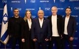 Yashar chair Gadi Eisenkot (center) along with Zionist Home leader Chili Tropper (second from right) and candidates Shira Shapira, Elyasaf Peretz and Shlomi Yehiav, in a photo published on September 6, 2026, following a political merger. (Yahav Trodler/Yashar)