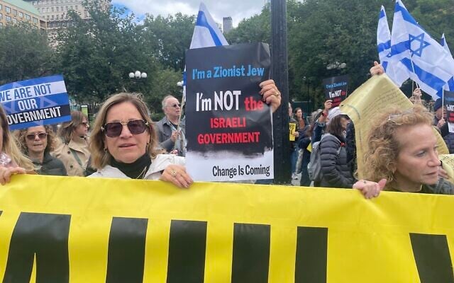 An anti-Netanyahu protest in New York City, September 24, 2026. (Luke Tress/Times of Israel)