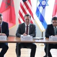Foreign Minister Gideon Sa’ar (left) meets with his Moroccan counterpart Nasser Bourita (right) and US United Nations Ambassador Mike Waltz in New York, September 16, 2026. (Foreign Ministry)