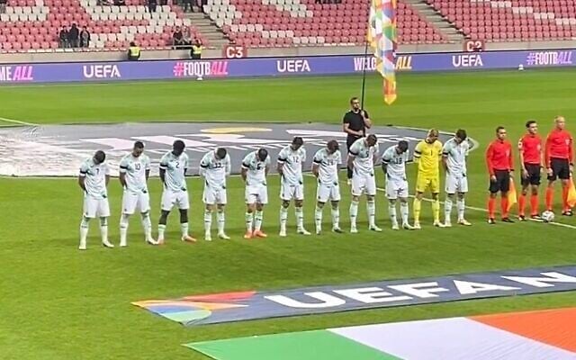 Ireland's soccer players bow their heads as the Israeli national anthem plays before their UEFA Nations League match in Debrecen, Hungary, September 27, 2026. (X screenshot, used in accordance with Clause 27a of the Copyright law) Ireland's soccer players bow their heads as the Israeli national anthem plays before their UEFA Nations League match in Debrecen, Hungary, September 27, 2026. (X screenshot, used in accordance with Clause 27a of the Copyright law)