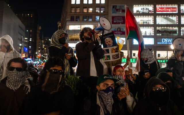 Anti-Zionist protesters in New York City, October 7, 2026. (Luke Tress/Times of Israel)