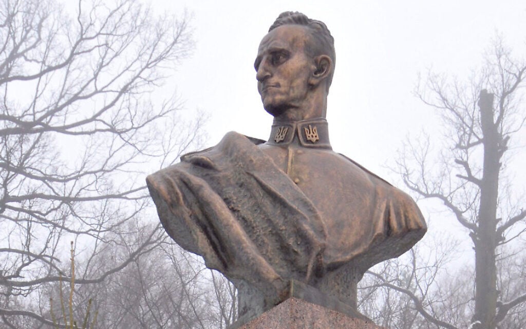 Edmonton ex-journalist admits to vandalizing monuments of Ukrainian Nazi collaborators