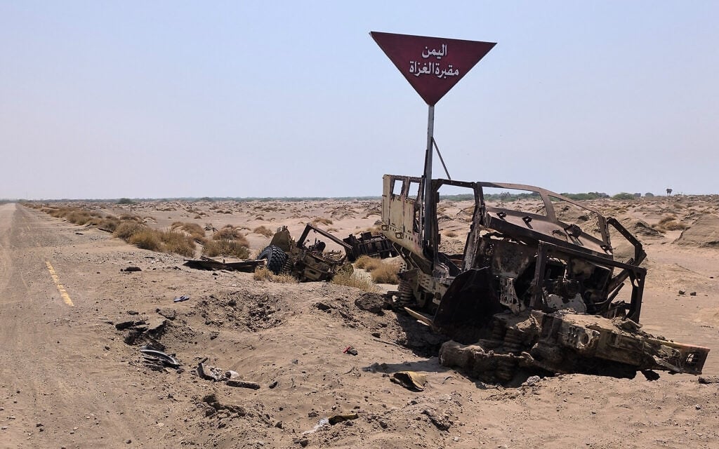 Houthi ballistic missile strike on Yemeni military camp said to kill over 50 soldiers