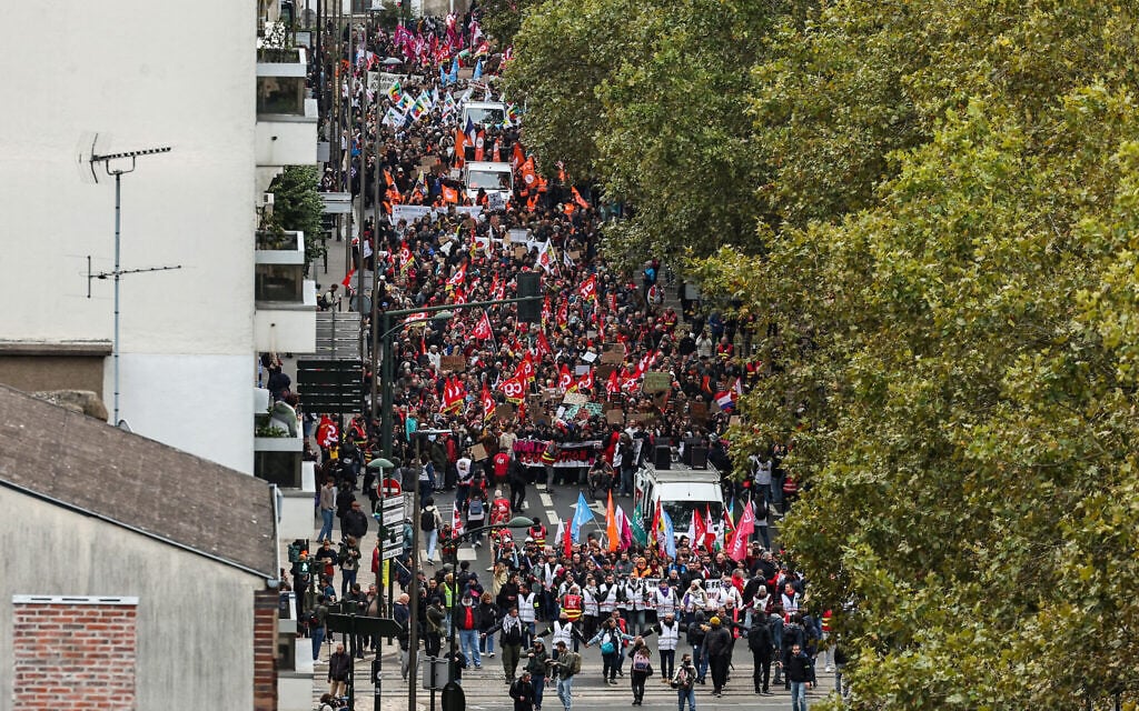 Protesters march in Orleans, central France on October 24, 2026. (SIMON WOHLFAHRT/AFP) Protesters march in Orleans, central France on October 24, 2026. (SIMON WOHLFAHRT/AFP)
