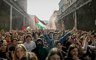 People take part in a demonstration as part of a nationwide day of strikes and protests, with school and university students demanding more funding for schools and support for housing in Rome on October 30, 2026. (Andreas SOLARO/AFP) People take part in a demonstration as part of a nationwide day of strikes and protests, with school and university students demanding more funding for schools and support for housing in Rome on October 30, 2026. (Andreas SOLARO/AFP)