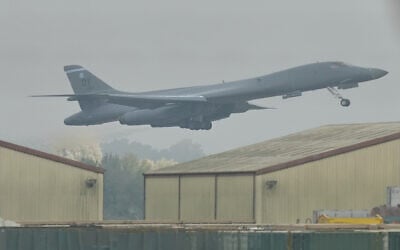 A B-1 bomber takes off from RAF Fairford in Fairford, England, September 29, 2026. (AP/Alastair Grant)