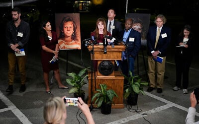 Media witnesses recount the moments before the execution of Christa Pike was halted September 30, 2026, in Nashville, Tenn. (AP Photo/George Walker IV)