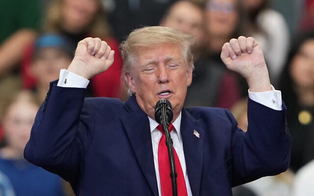 US President Donald Trump speaks at a campaign rally at the Curtis D. Menard Memorial Sports Center, October 13, 2026, in Wasilla, Alaska. (AP Photo/Lindsey Wasson) US President Donald Trump speaks at a campaign rally at the Curtis D. Menard Memorial Sports Center, October 13, 2026, in Wasilla, Alaska. (AP Photo/Lindsey Wasson)