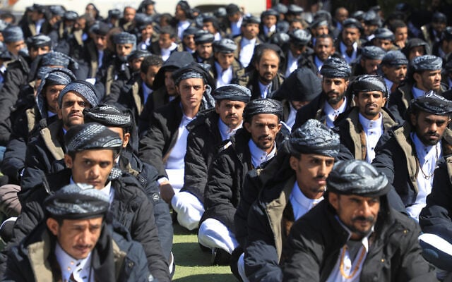 Prisoners detained in connection with Yemen’s ongoing conflict line up before they are freed by the Houthis in a release supported by the International Committee of the Red Cross, in Sanaa, Yemen, October 17, 2026. (AP Photo/Osamah Abdulrahman) Prisoners detained in connection with Yemen’s ongoing conflict line up before they are freed by the Houthis in a release supported by the International Committee of the Red Cross, in Sanaa, Yemen, October 17, 2026. (AP Photo/Osamah Abdulrahman)