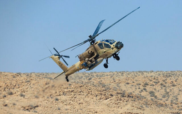 An Israeli Air Force Apache helicopter, August 18, 2025. (Moshe Shai/FLASH90)