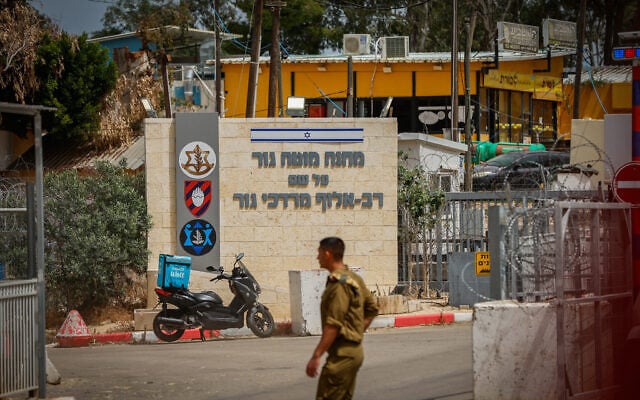 A soldier soldier is seen outside the Beit Lid military base, May 17, 2026. (Tal Gal/Flash90)