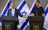 Yaron Zelekha and Yoaz Hendel hold a a press conference in Tel Aviv to announce their joint run in the upcoming general elections, September 6, 2026. (Avshalom Sassoni/Flash90)