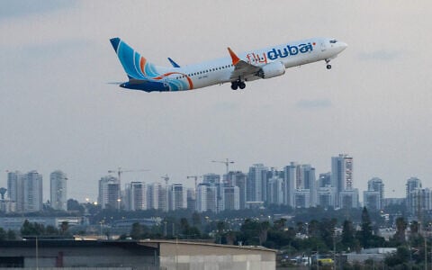 A flydubai plane takes off from Ben Gurion airport on September 30, 2026. (Yossi Aloni/FLASH90)