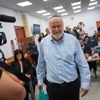 Former Israeli attorney general Avichai Mandelblit arrives to testify in the corruption trial of Prime Minister Benjamin Netanyahu at the Jerusalem District Court, October 11, 2026. (Chaim Goldberg/ Flash90)