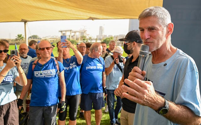 Democrats party chairman Yair Golan takes part in a bicycle ride with party activists as part of the party’s election campaign in Tel Aviv, October 16, 2026. (Avshalom Sassoni/Flash90) Democrats party chairman Yair Golan takes part in a bicycle ride with party activists as part of the party’s election campaign in Tel Aviv, October 16, 2026. (Avshalom Sassoni/Flash90)