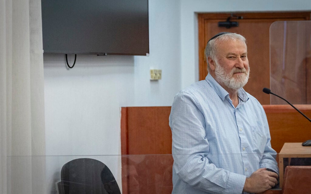 Former attorney general Avichai Mandelblit arrives to testify in the corruption trial of Prime Minister Benjamin Netanyahu at the Jerusalem District Court, October 20, 2026. (Chaim Goldberg/Flash90) Former attorney general Avichai Mandelblit arrives to testify in the corruption trial of Prime Minister Benjamin Netanyahu at the Jerusalem District Court, October 20, 2026. (Chaim Goldberg/Flash90)