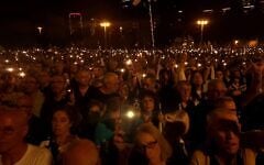 Crowds in Tel Aviv's Hostages Square on October 24, 2026, three days before elections, demonstrate for a state commission of inquiry into the October 7, 2023, Hamas-led invasion and massacre. (Marcelo Sznaidman, Pro-Democracy Protest Movement)