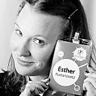 Esther Kustanowitz